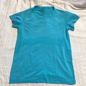 Lulu swiftly tech tee